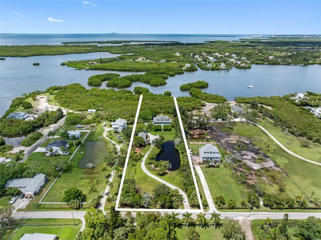 1215 Bayshore Drive Terra Ceia FL 34250