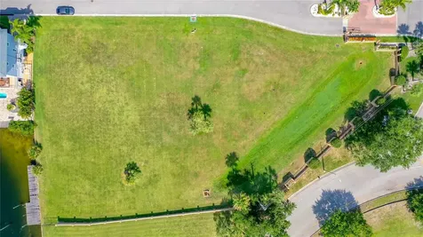 Lot 13 Captains Court New Port Richey FL 34652