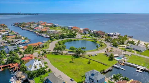 Lot 13 Captains Court New Port Richey FL 34652