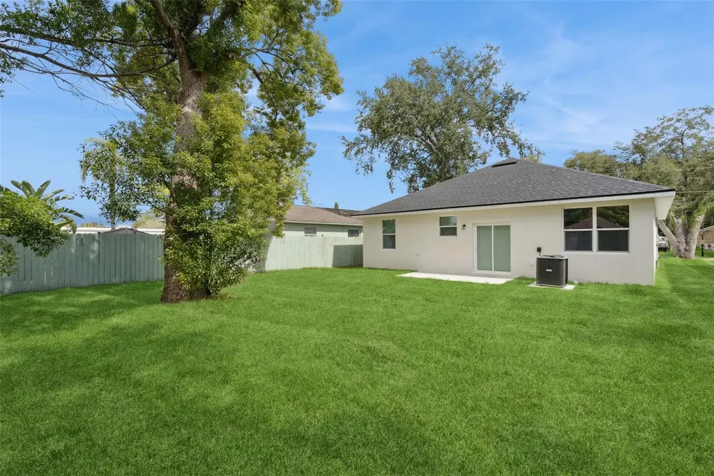 2604 S Elm Avenue Sanford FL 32773