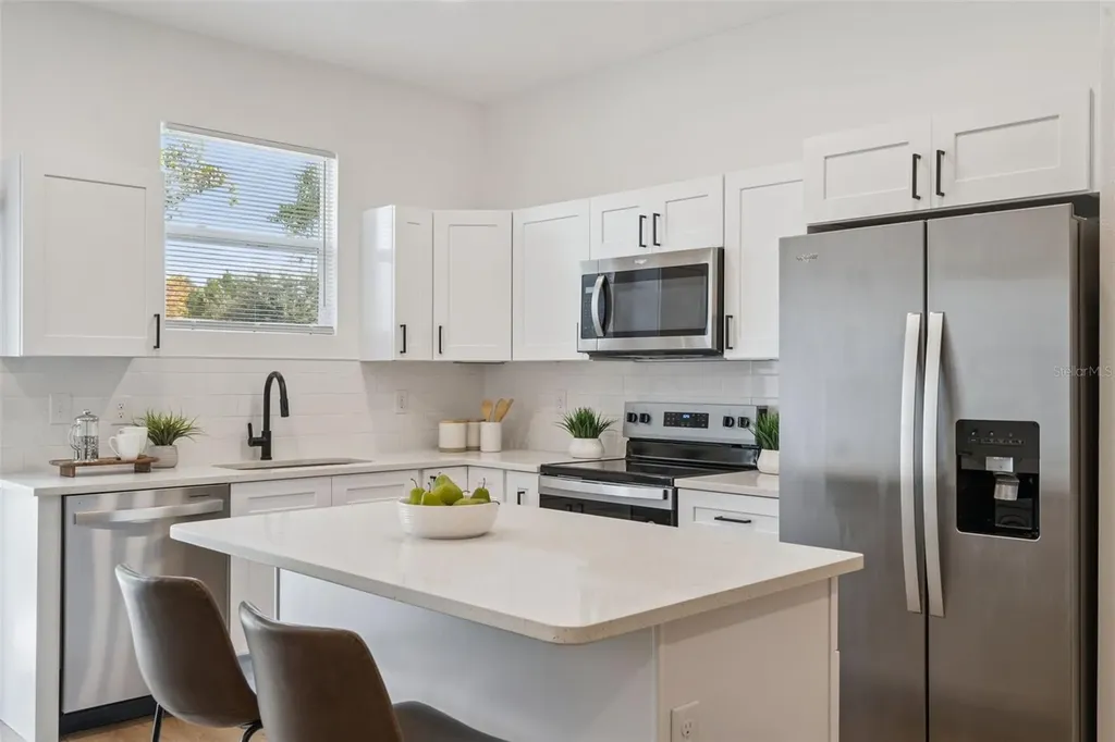 2604 S Elm Avenue Sanford FL 32773