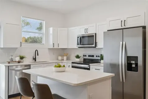 2604 S Elm Avenue Sanford FL 32773