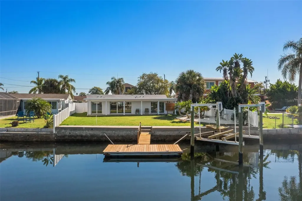 13611 Evelane Drive Hudson FL 34667