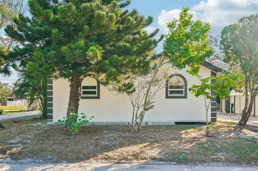 12832 Campbell Lane Largo FL 33774