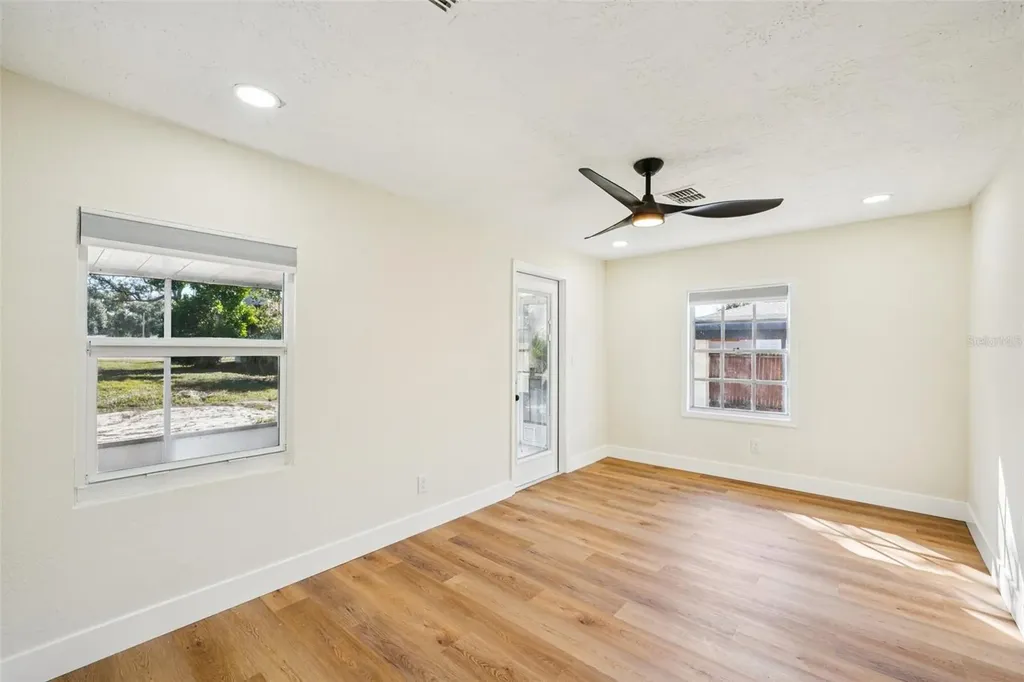 12832 Campbell Lane Largo FL 33774