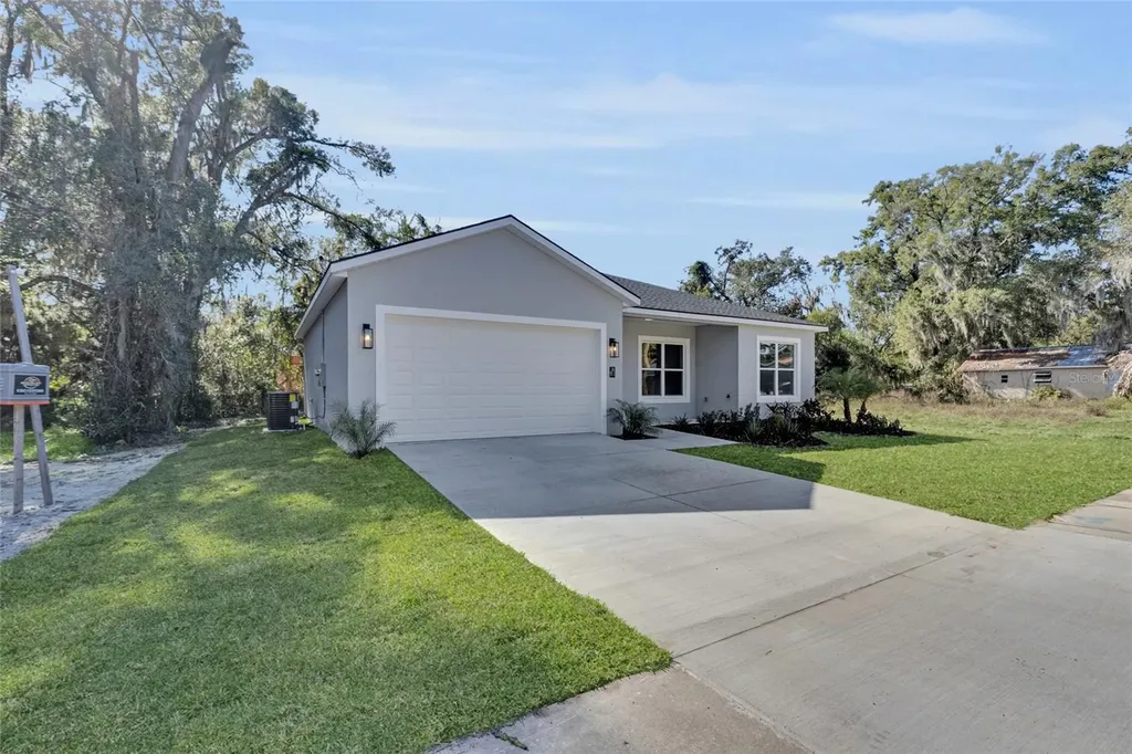902 SW 2nd Street Ocala FL 34471