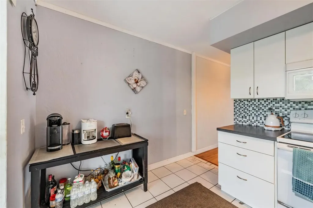 5665 40th Avenue N Kenneth City FL 33709