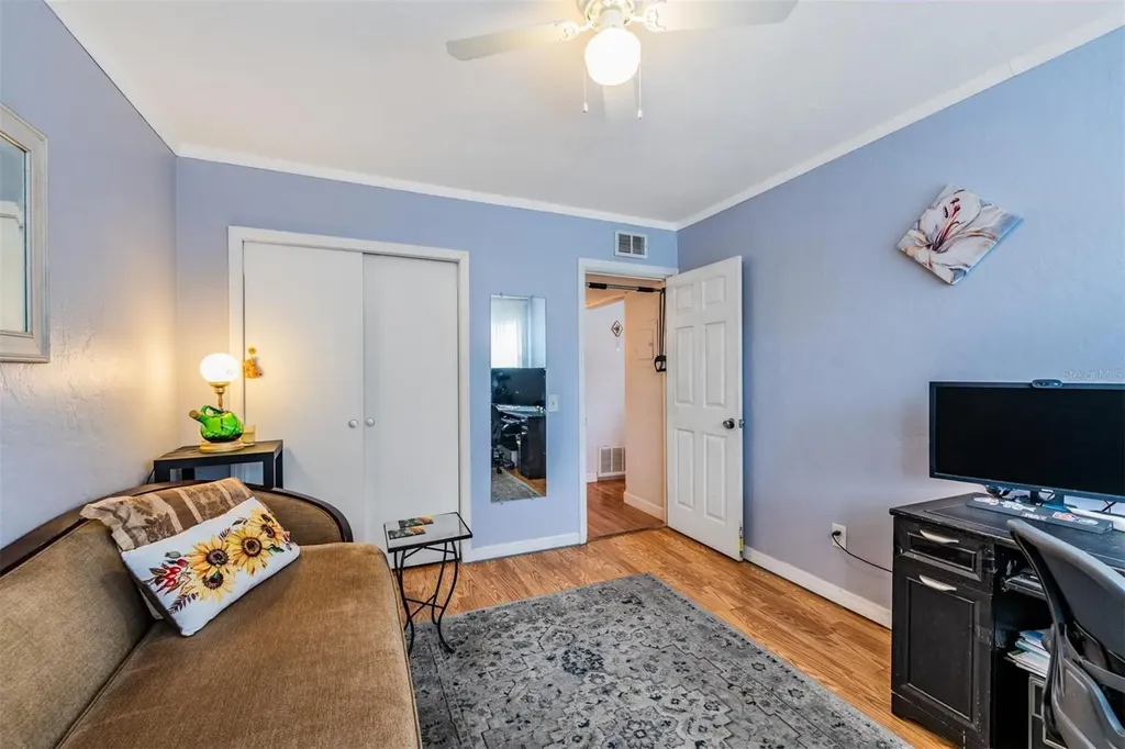 5665 40th Avenue N Kenneth City FL 33709