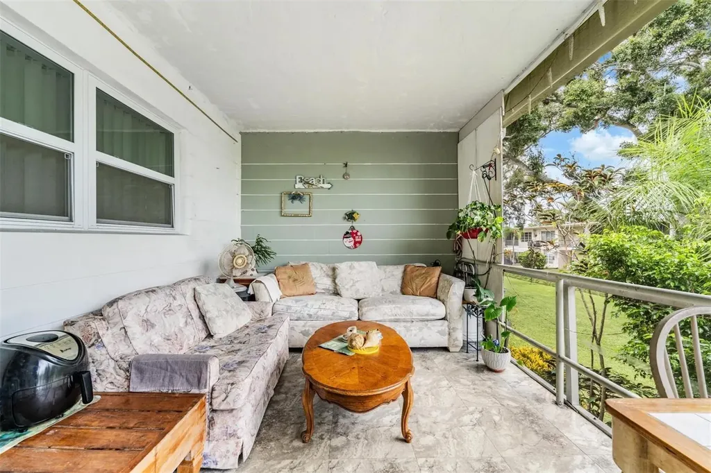 5665 40th Avenue N Kenneth City FL 33709