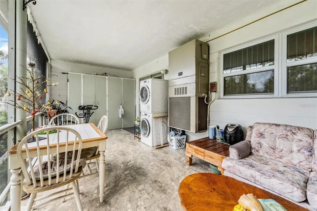 5665 40th Avenue N Kenneth City FL 33709