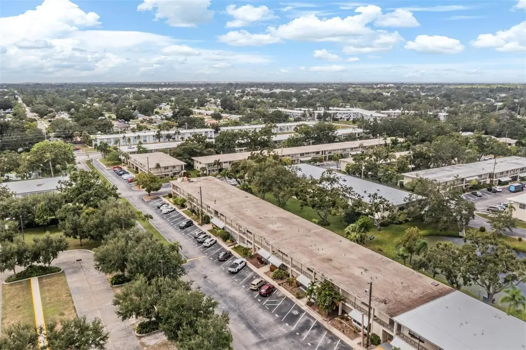 5665 40th Avenue N Kenneth City FL 33709