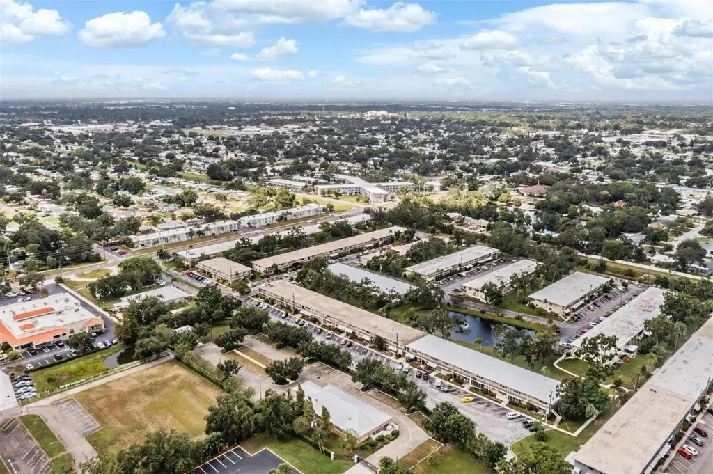 5665 40th Avenue N Kenneth City FL 33709