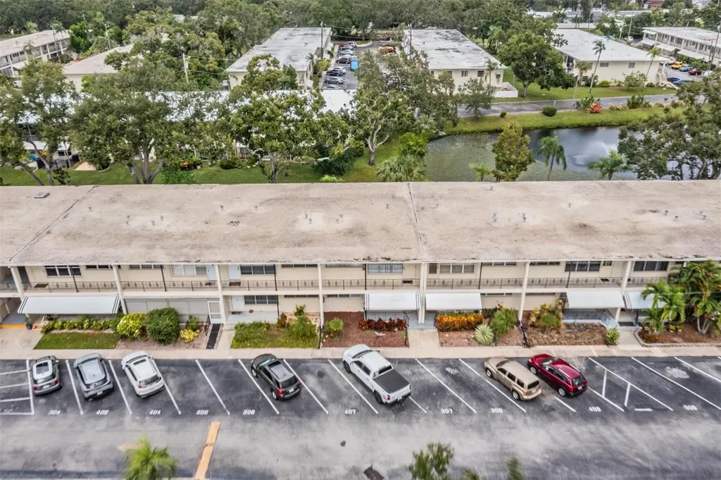 5665 40th Avenue N Kenneth City FL 33709