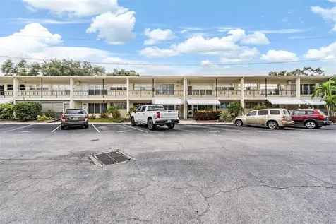 5665 40th Avenue N Kenneth City FL 33709