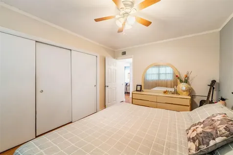 5665 40th Avenue N Kenneth City FL 33709