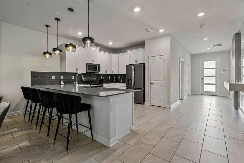 2830 Storey Cove Avenue Kissimmee FL 34746