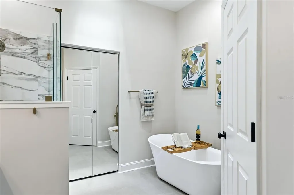 1703 Starling Drive Sarasota FL 34231