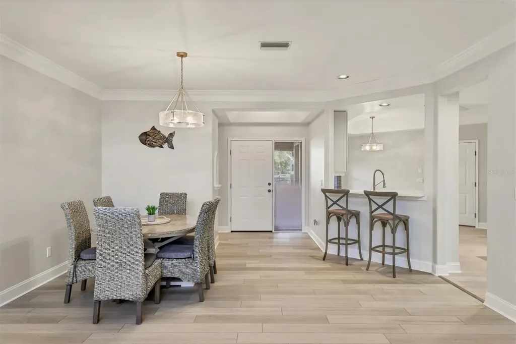 1703 Starling Drive Sarasota FL 34231