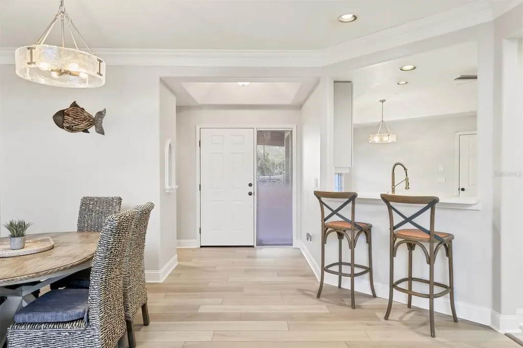 1703 Starling Drive Sarasota FL 34231