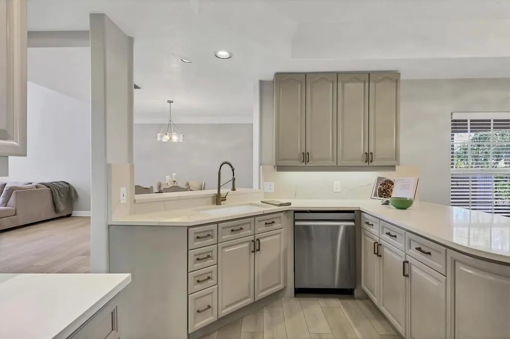 1703 Starling Drive Sarasota FL 34231