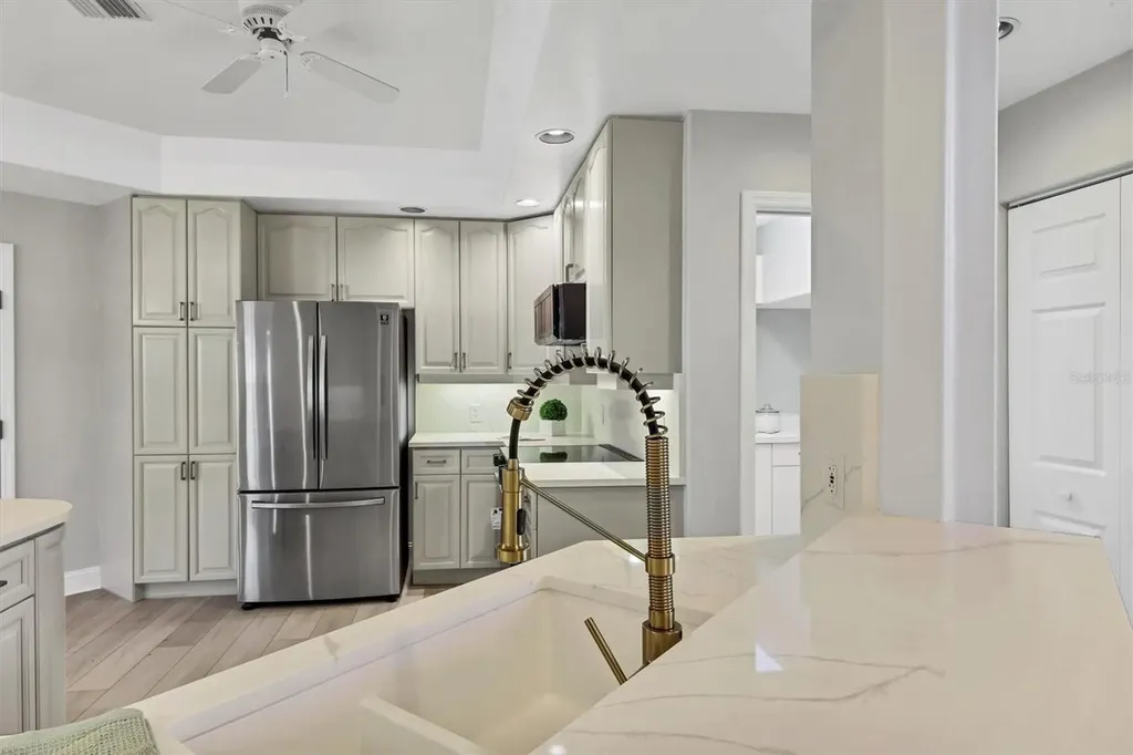 1703 Starling Drive Sarasota FL 34231