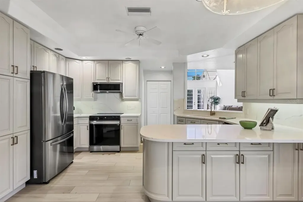 1703 Starling Drive Sarasota FL 34231