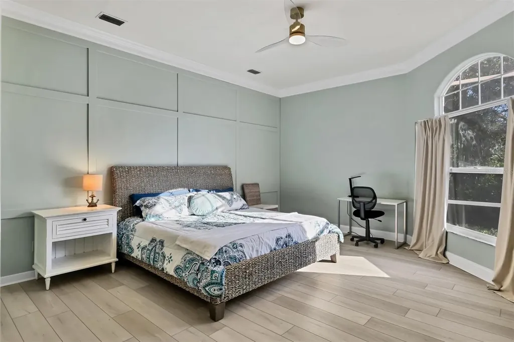 1703 Starling Drive Sarasota FL 34231