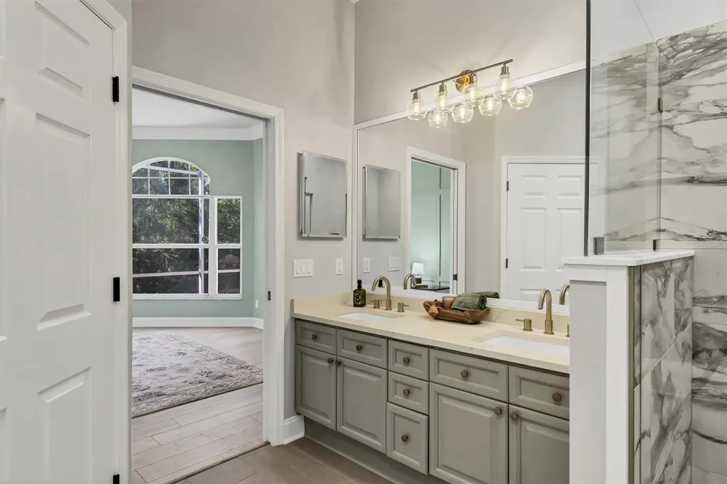 1703 Starling Drive Sarasota FL 34231