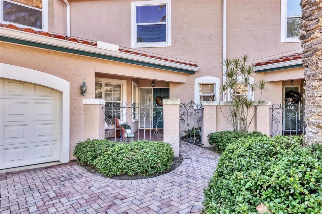 1703 Starling Drive Sarasota FL 34231