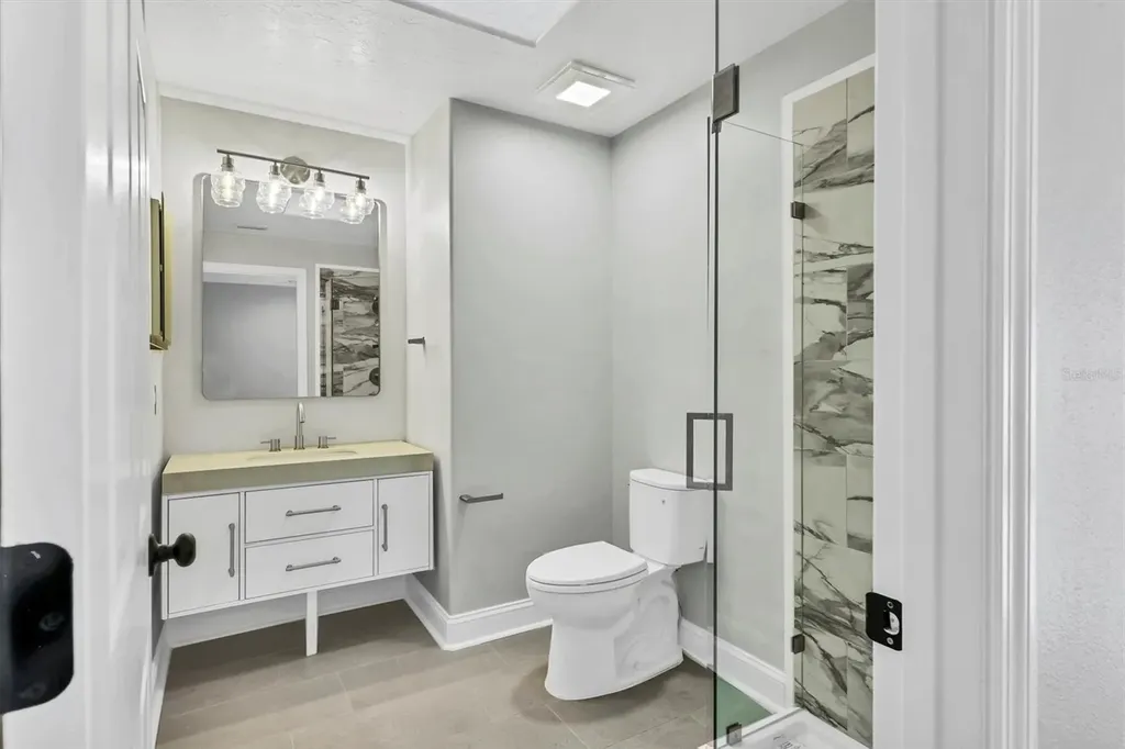 1703 Starling Drive Sarasota FL 34231