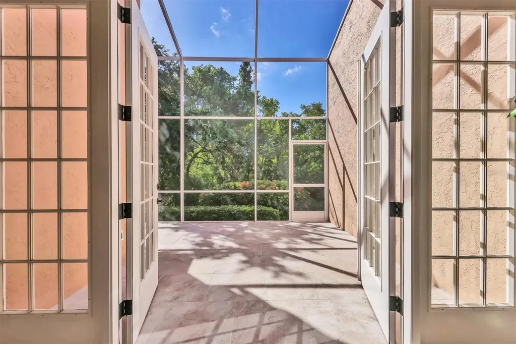 1703 Starling Drive Sarasota FL 34231