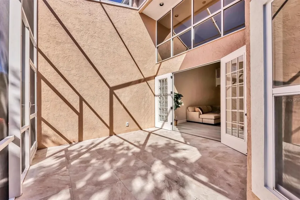 1703 Starling Drive Sarasota FL 34231