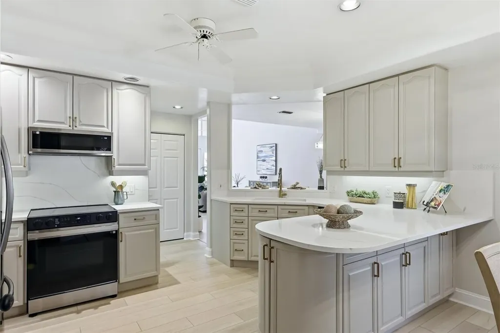 1703 Starling Drive Sarasota FL 34231
