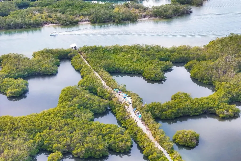 1703 Starling Drive Sarasota FL 34231