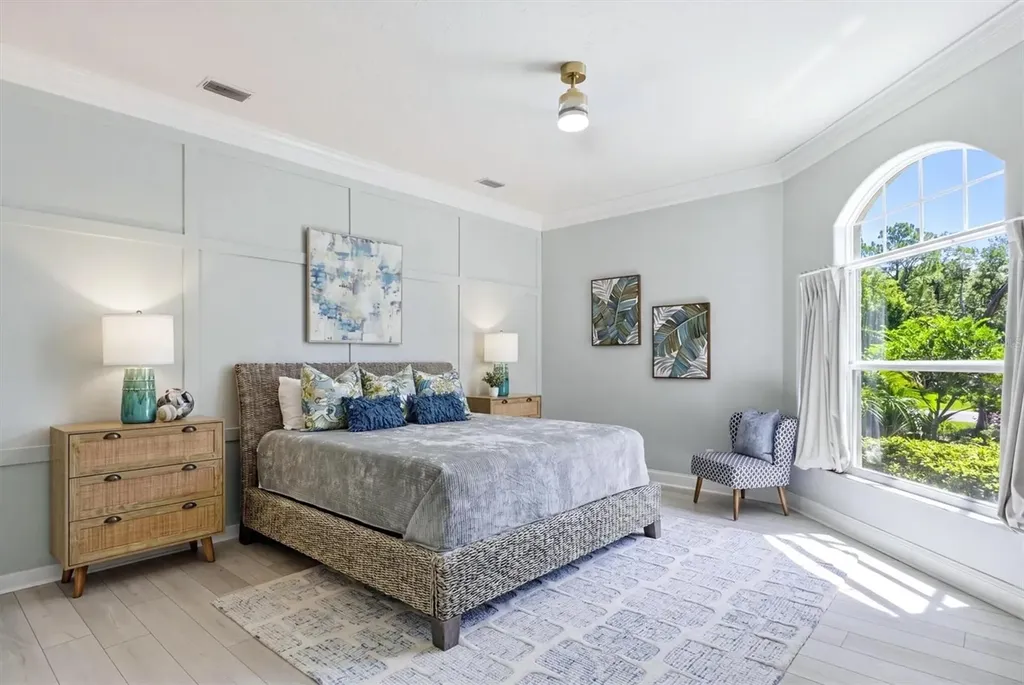 1703 Starling Drive Sarasota FL 34231
