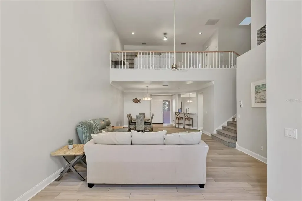 1703 Starling Drive Sarasota FL 34231