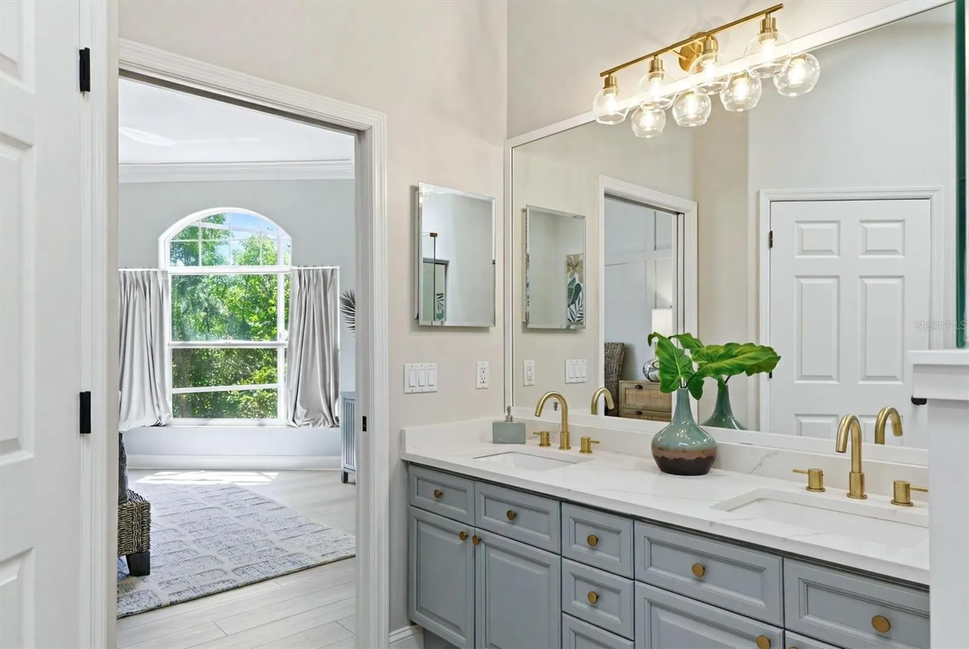1703 Starling Drive Sarasota FL 34231