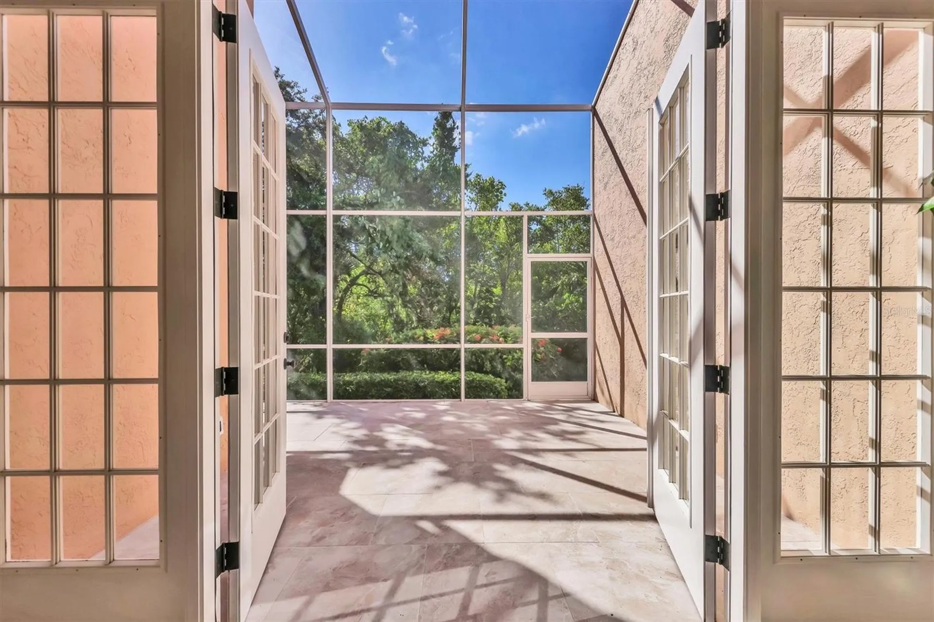 1703 Starling Drive Sarasota FL 34231