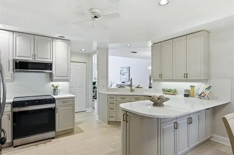 1703 Starling Drive Sarasota FL 34231