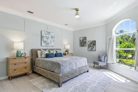 1703 Starling Drive Sarasota FL 34231