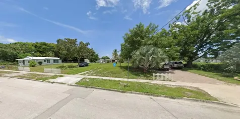 800 N 18th Street Fort Pierce FL 34950