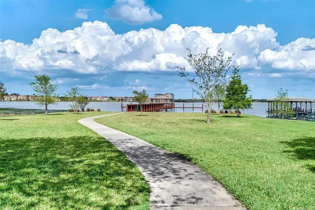 8824 Elliotts Court Orlando FL 32836