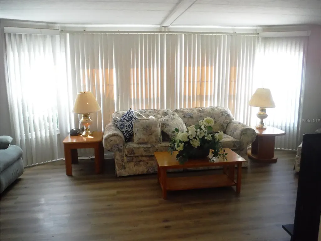 141 Forest Lane Safety Harbor FL 34695