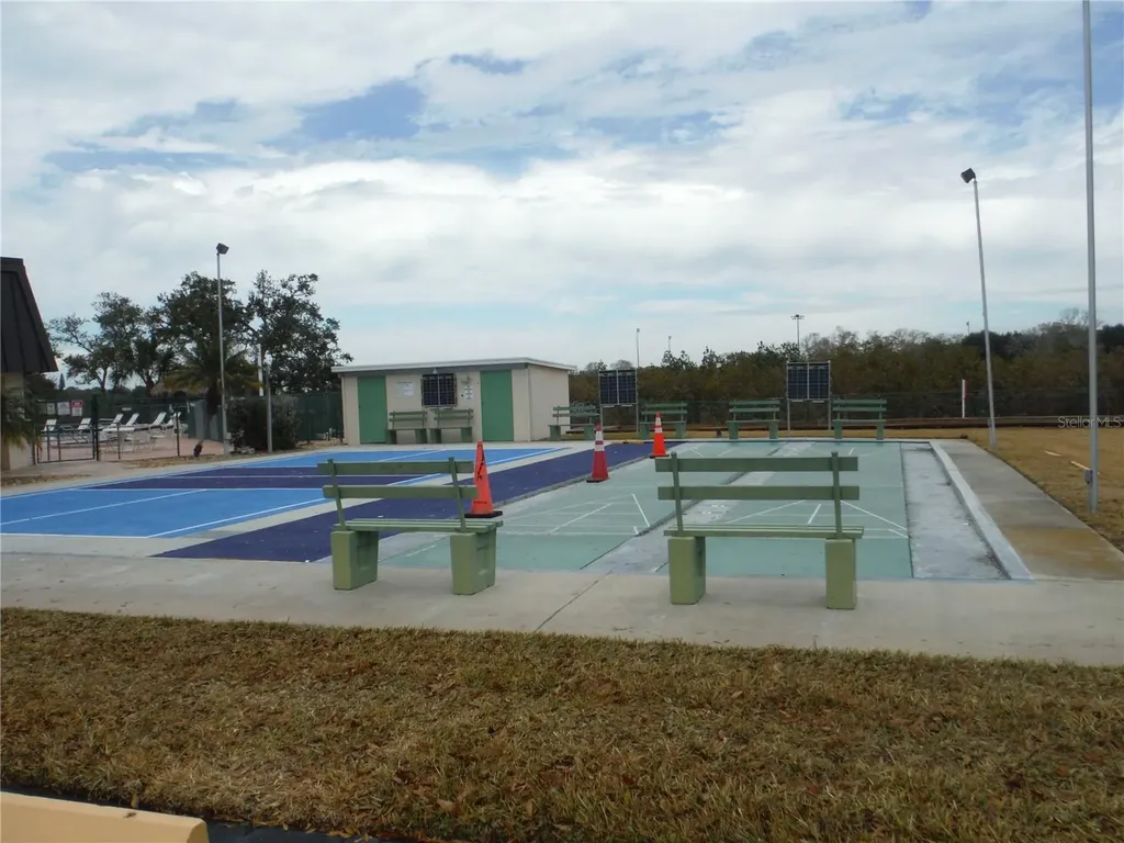 141 Forest Lane Safety Harbor FL 34695