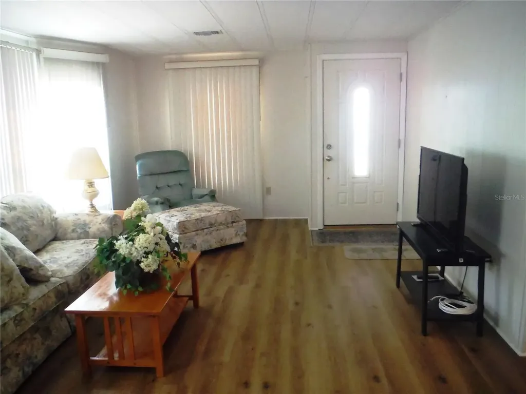 141 Forest Lane Safety Harbor FL 34695