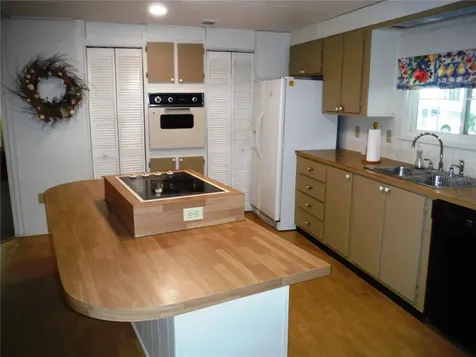 141 Forest Lane Safety Harbor FL 34695