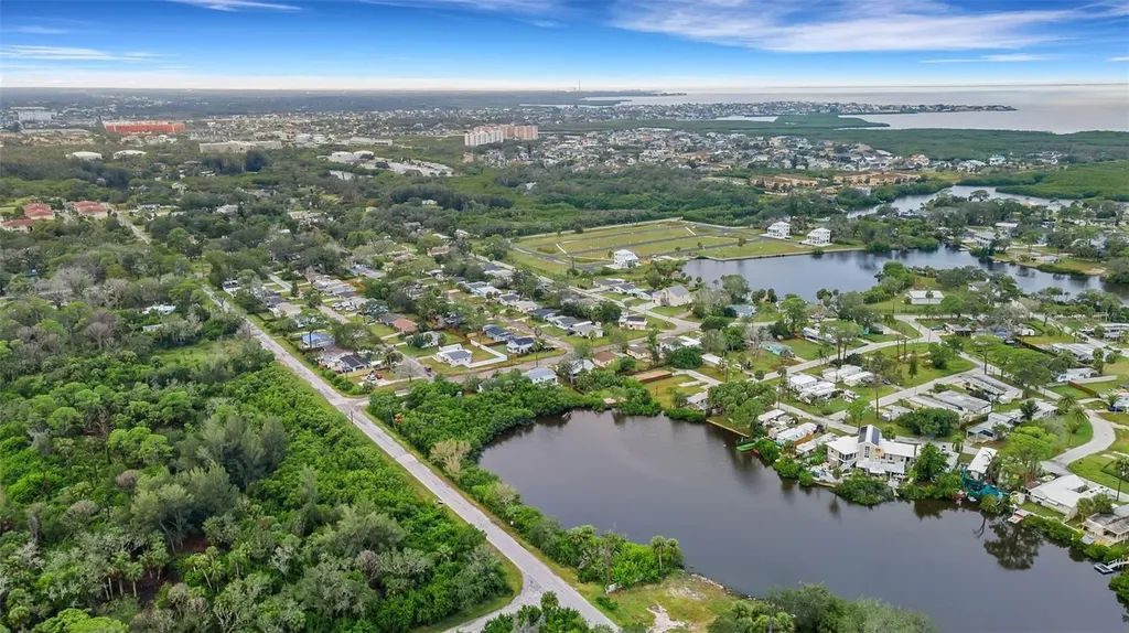 4935 Largo Terrace New Port Richey FL 34652