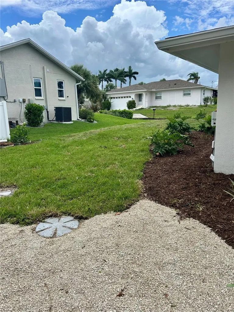 1625 Idle Lane Sarasota FL 34231