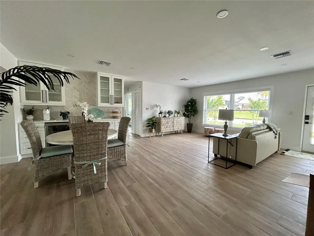 1625 Idle Lane Sarasota FL 34231