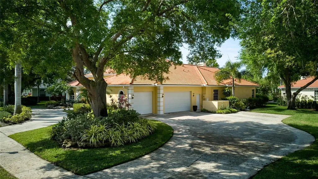 3718 Boca Pointe Drive Sarasota FL 34238